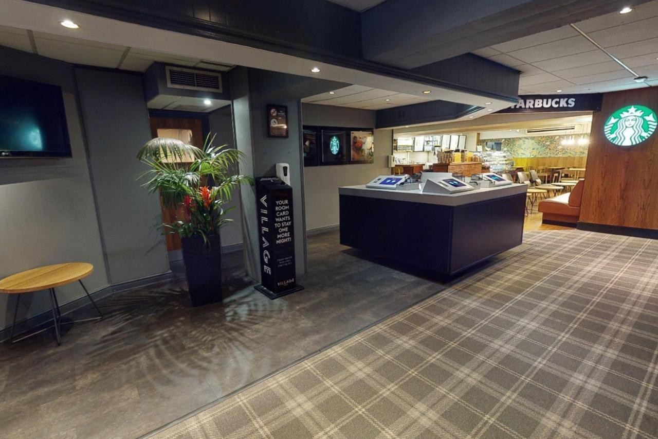 Village Hotel Manchester Hyde Exterior foto